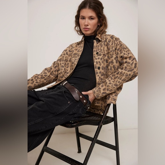 NWT We The Free By Free People Opal Swing Printed Denim Jacket Leopard Size L - Picture 3 of 8